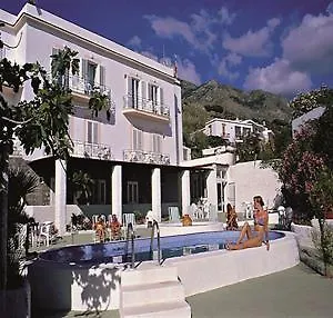 Отель Riva Del Sole