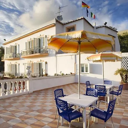 Riva Del Sole Forio (Isola d'Ischia)