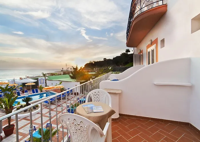 Riva Del Sole מלון