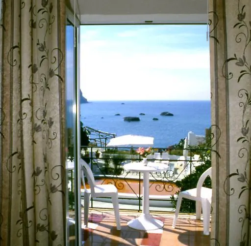 Riva Del Sole מלון