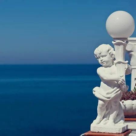 Ξενοδοχείο Riva Del Sole 2*